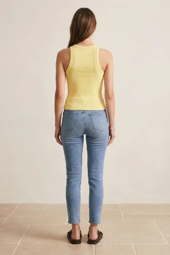 Resim QUZU Kadın Atlet