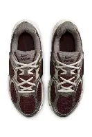 Resim Nike V5 RNR Kadın Spor Ayakkabı HQ7901-602
