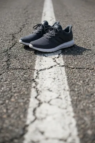 Resim Adidas Runfalcon 5 Erkek Spor Ayakkabı IE8819
