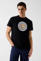 Resim Guess  Erkek  T-shirt M6GI48K3583-JBLK Ss Bsc Mosaıc Tıle Tee
