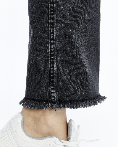 Resim Yenikoza Kadın Jean