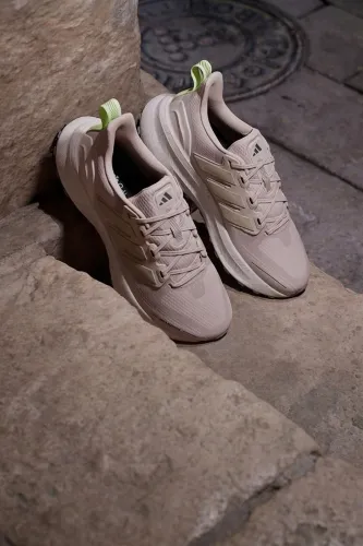 Resim Adidas ULTRARUN 5 TR W Kadın Spor Ayakkabı JQ6925